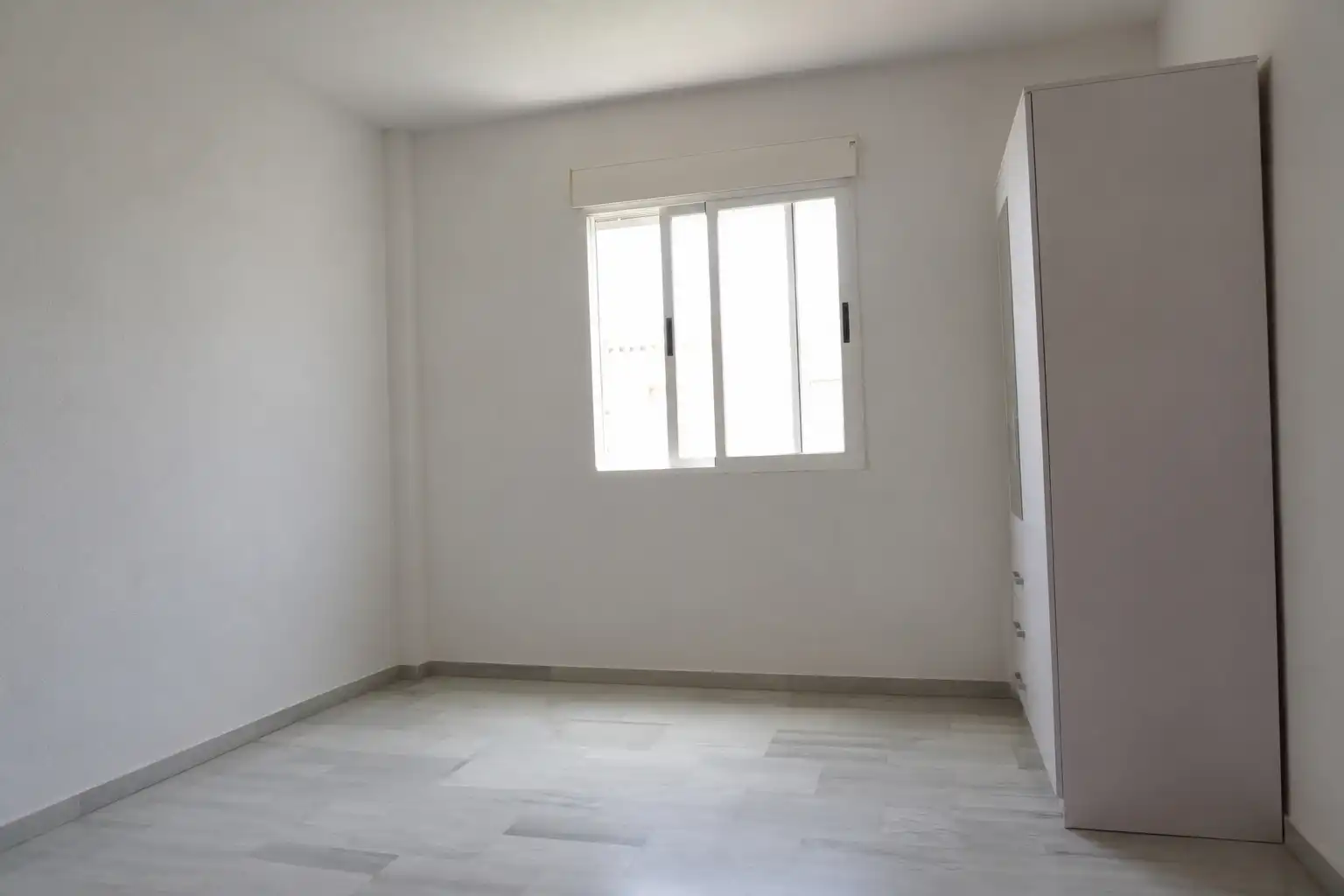 Habitación de Casa adosada en venta en Vegas del Genil con Jardín privado, Terraza y Amueblado