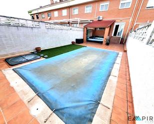 Garden of Single-family semi-detached for sale in Parla  with Air Conditioner, Heating and Terrace