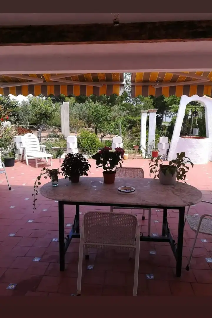 Detached house with pool for sale in Montserrat