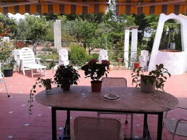 Villa con piscina in vendita a Montserrat