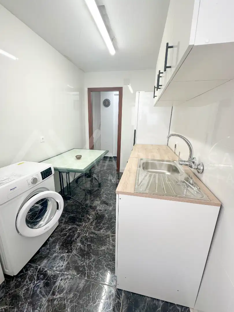 Kitchen of Flat for rent in Carretera de Cádiz