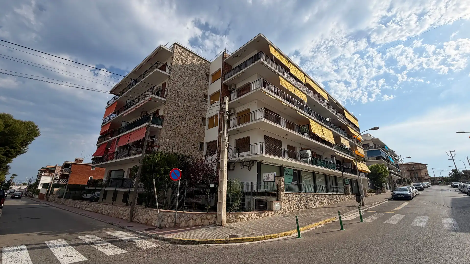 Exterior view of Flat for sale in Torredembarra  with Terrace, Furnished and Oven