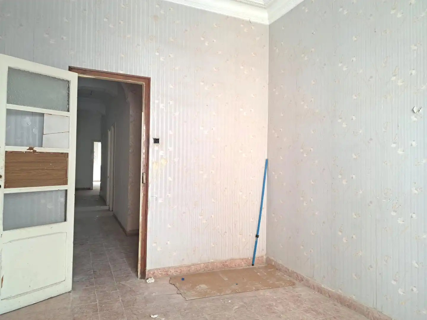 Piso en venta en Requena con Balcón