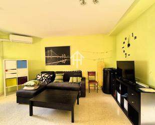 Living room of Flat to rent in Loja  with Air Conditioner