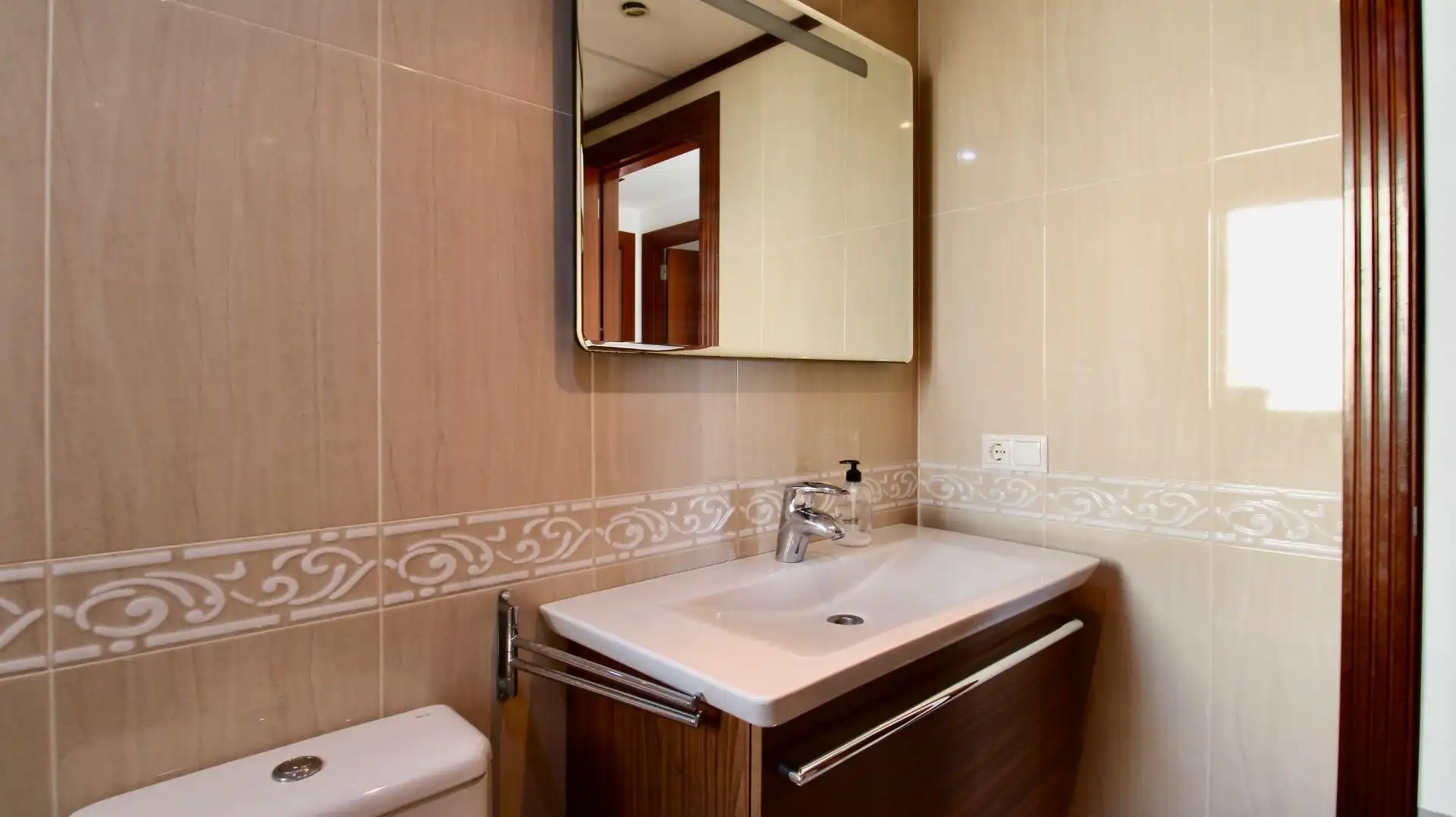 Baño de Ático en venta en Roquetas de Mar con Aire acondicionado, Calefacción y Terraza
