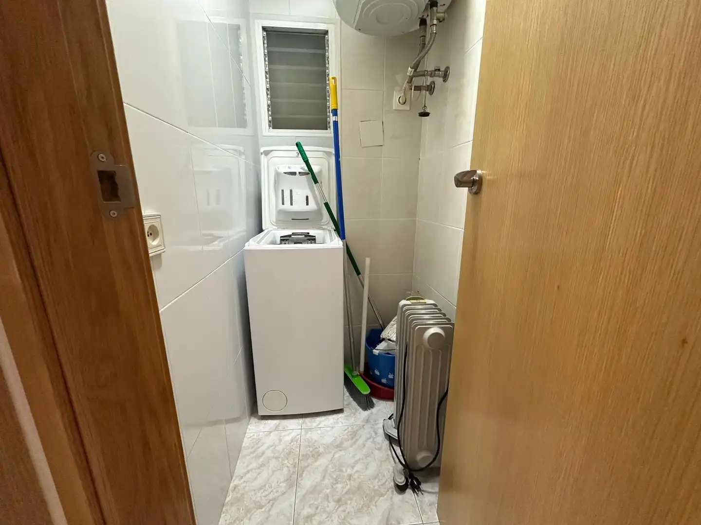 Bany de Apartament en venda en Benidorm amb Aire condicionat, Terrassa i Moblat