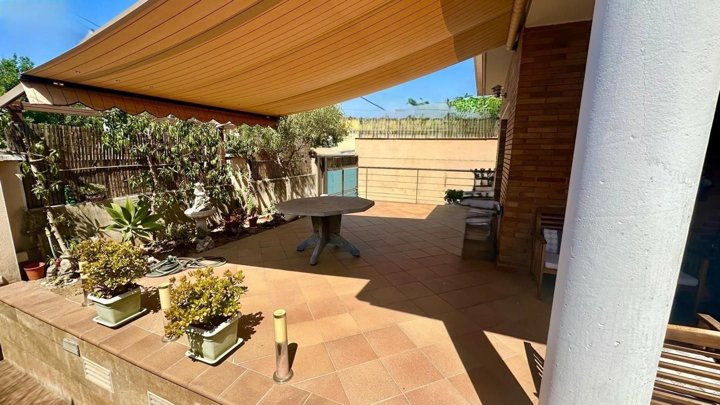 Terrace of House or chalet for sale in Viladecans  with Air Conditioner, Private garden and Terrace