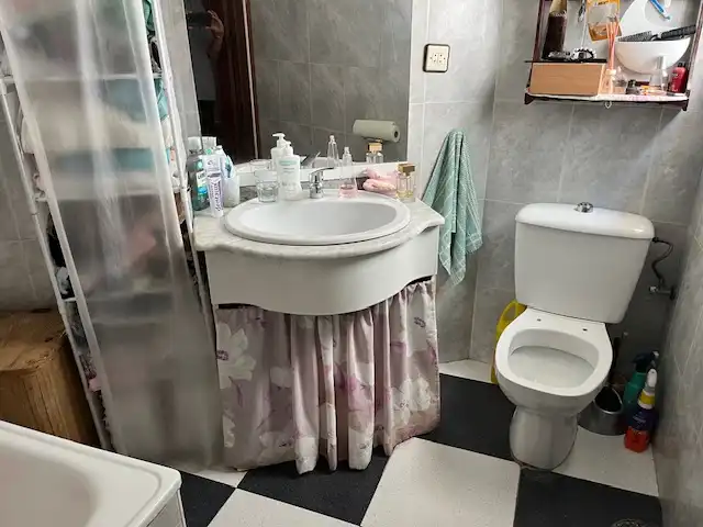 Baño de Casa adosada en venta en Vejer de la Frontera con Terraza, Amueblado y Balcón