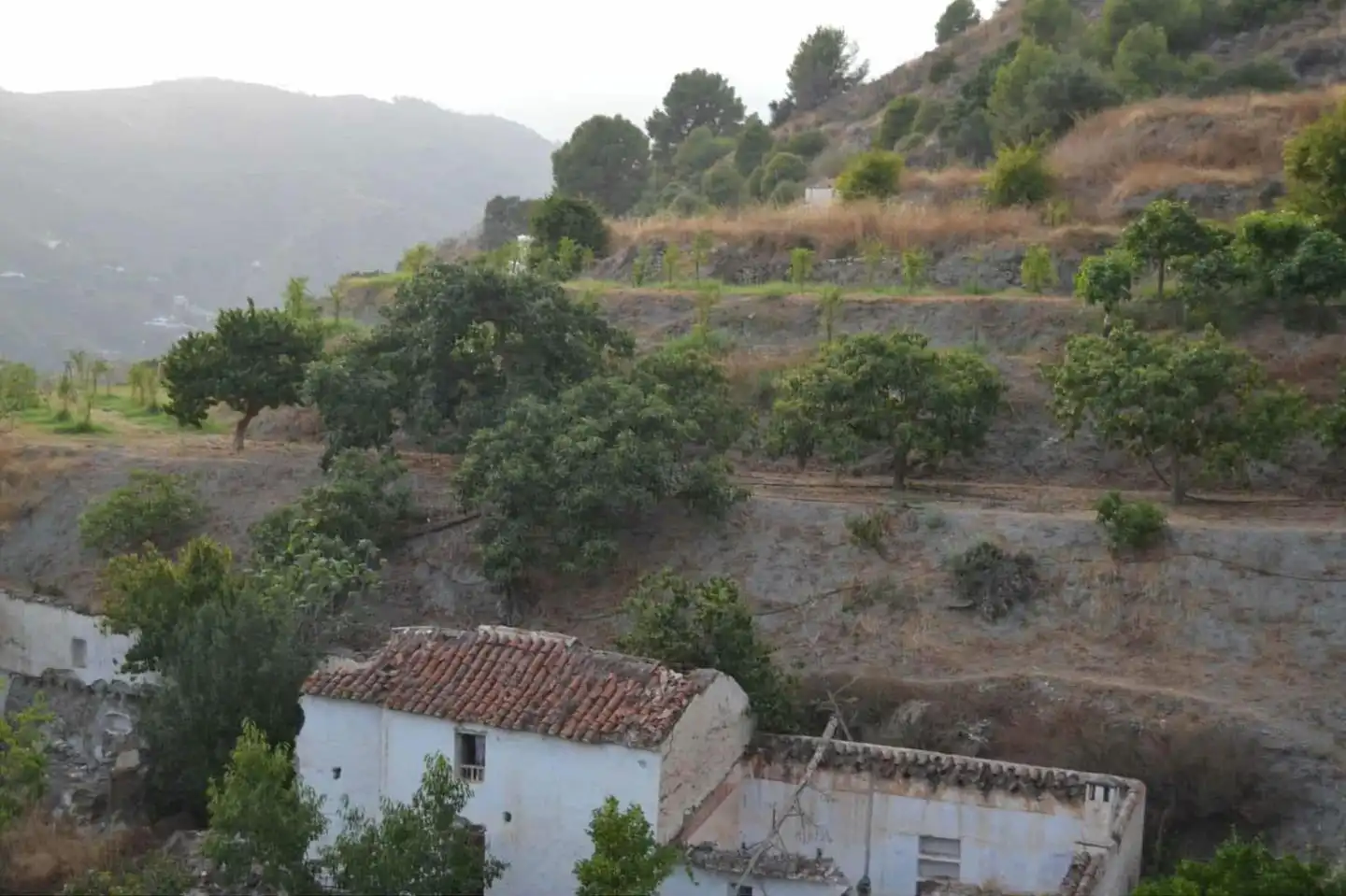 Country house with garden for sale in Camino Río Seco