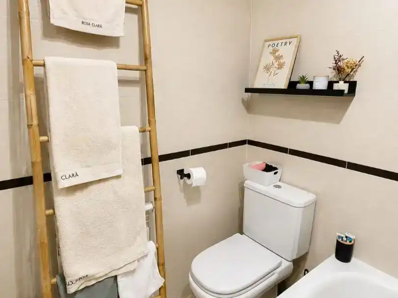 Bany de Casa o xalet en venda en Mucientes amb Jardí privat, Parquet i Traster