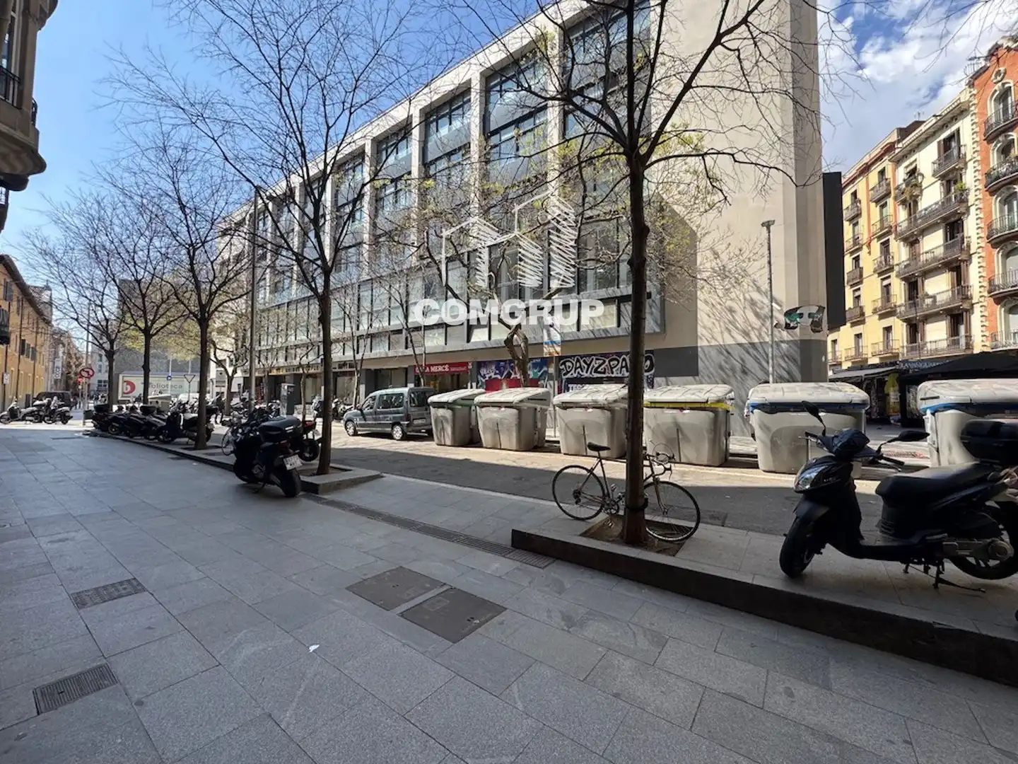 Vista exterior de Local de alquiler en Barcelona
