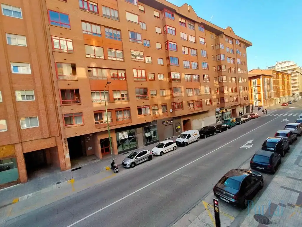 Exterior view of Flat for rent in Villarcayo de Merindad de Castilla la Vieja  with Heating, Parquet flooring and Terrace