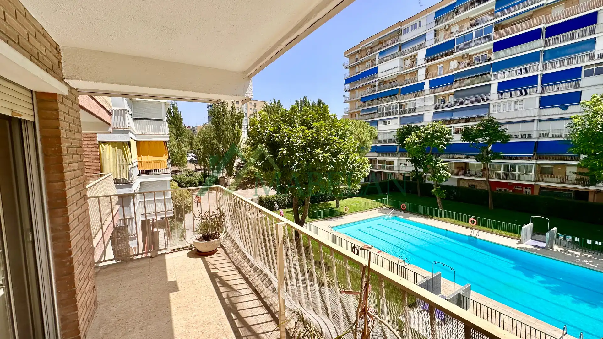 Vista exterior de Piso en venta en Móstoles con Aire acondicionado, Calefacción y Parquet