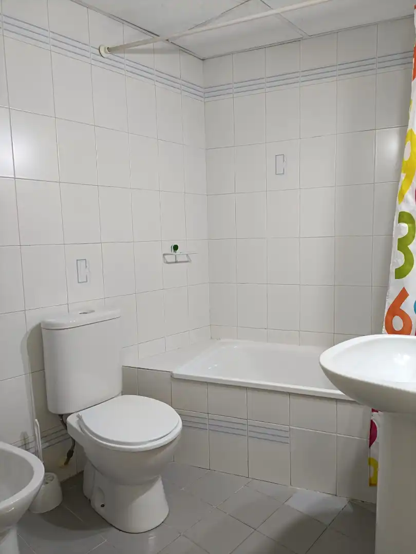 Habitatge amb piscina de lloguer a Avenida Alcalde Luis Uruñuela, imagen 8