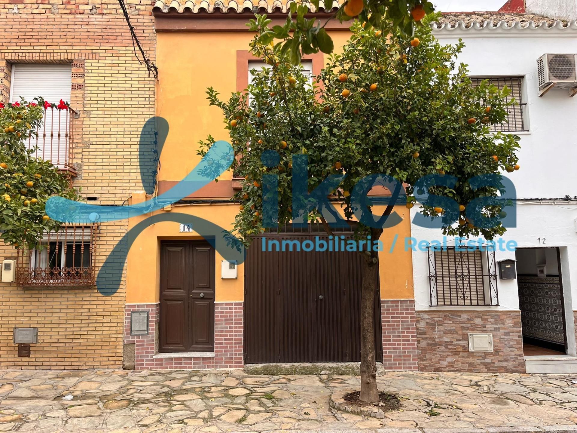 Exterior view of Single-family semi-detached for sale in Morón de la Frontera