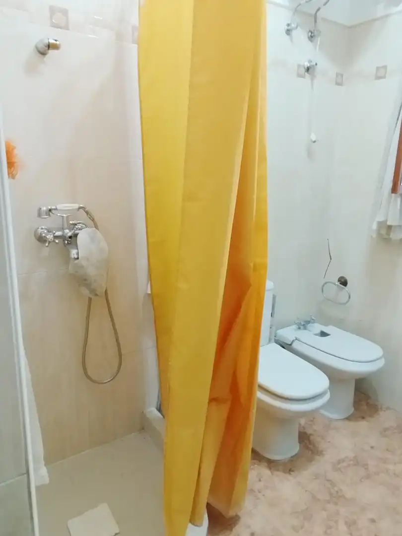 Bany de Casa o xalet en venda en Porcuna amb Calefacció, Jardí privat i Terrassa