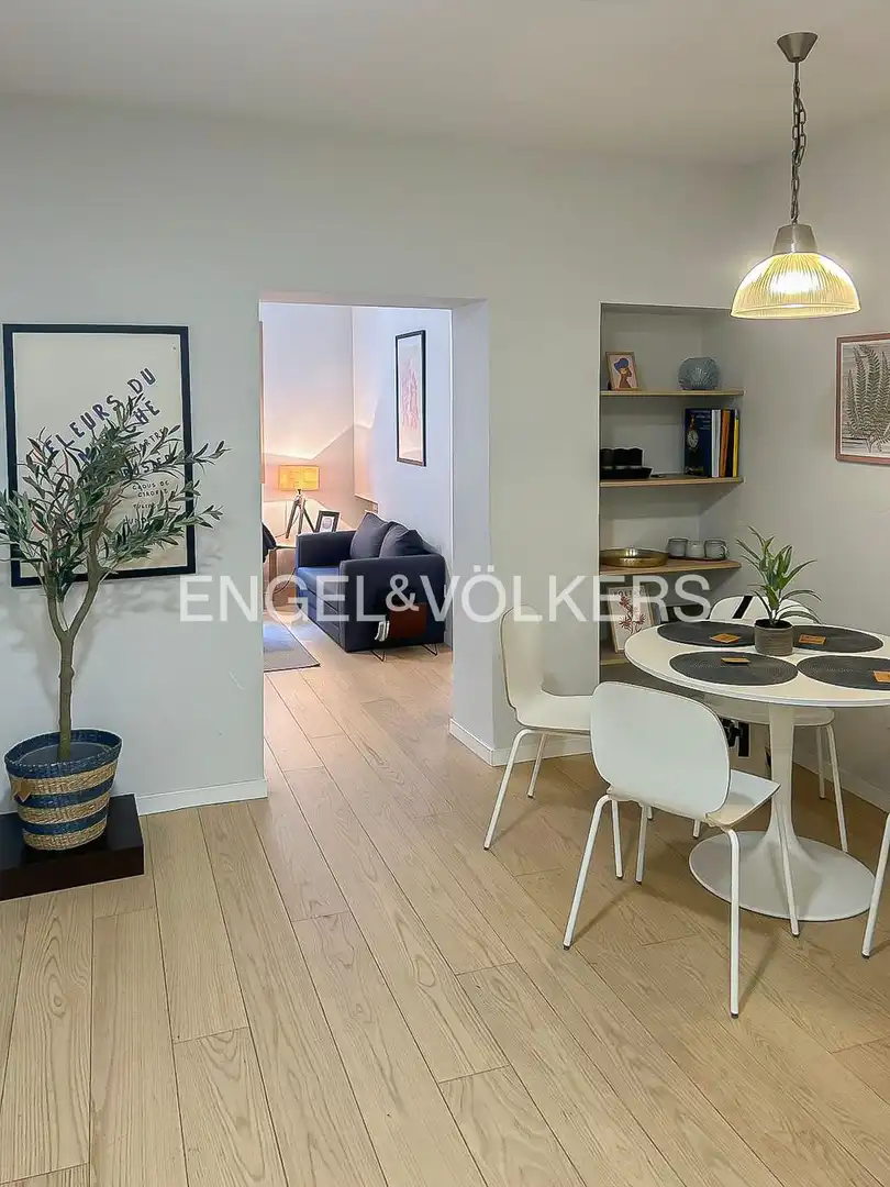 Dining room of Flat for rent in Madrid  with Air Conditioner, Heating and Furnished