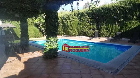 CHALET EN URBANIZACION