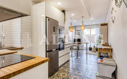 Kitchen of Flat to rent in  Barcelona Capital  with Air Conditioner, Terrace and Balcony