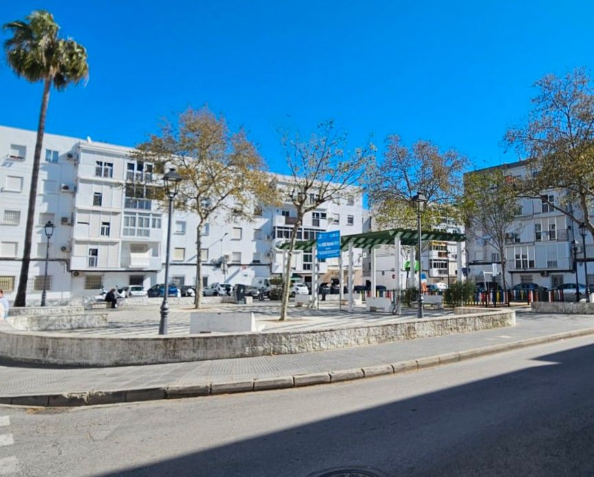 Vista exterior de Piso en venta en El Puerto de Santa María con Aire acondicionado