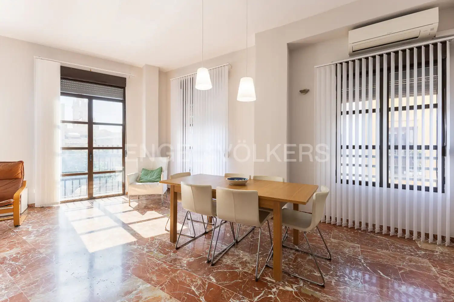 Esszimmer von Dachboden zum Verkauf in Valencia mit Klimaanlage, Heizung und Terrasse