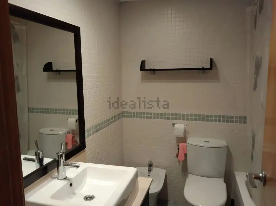 Badezimmer von Wohnung zur Miete in Valencia mit Klimaanlage, Möbliert und Ofen