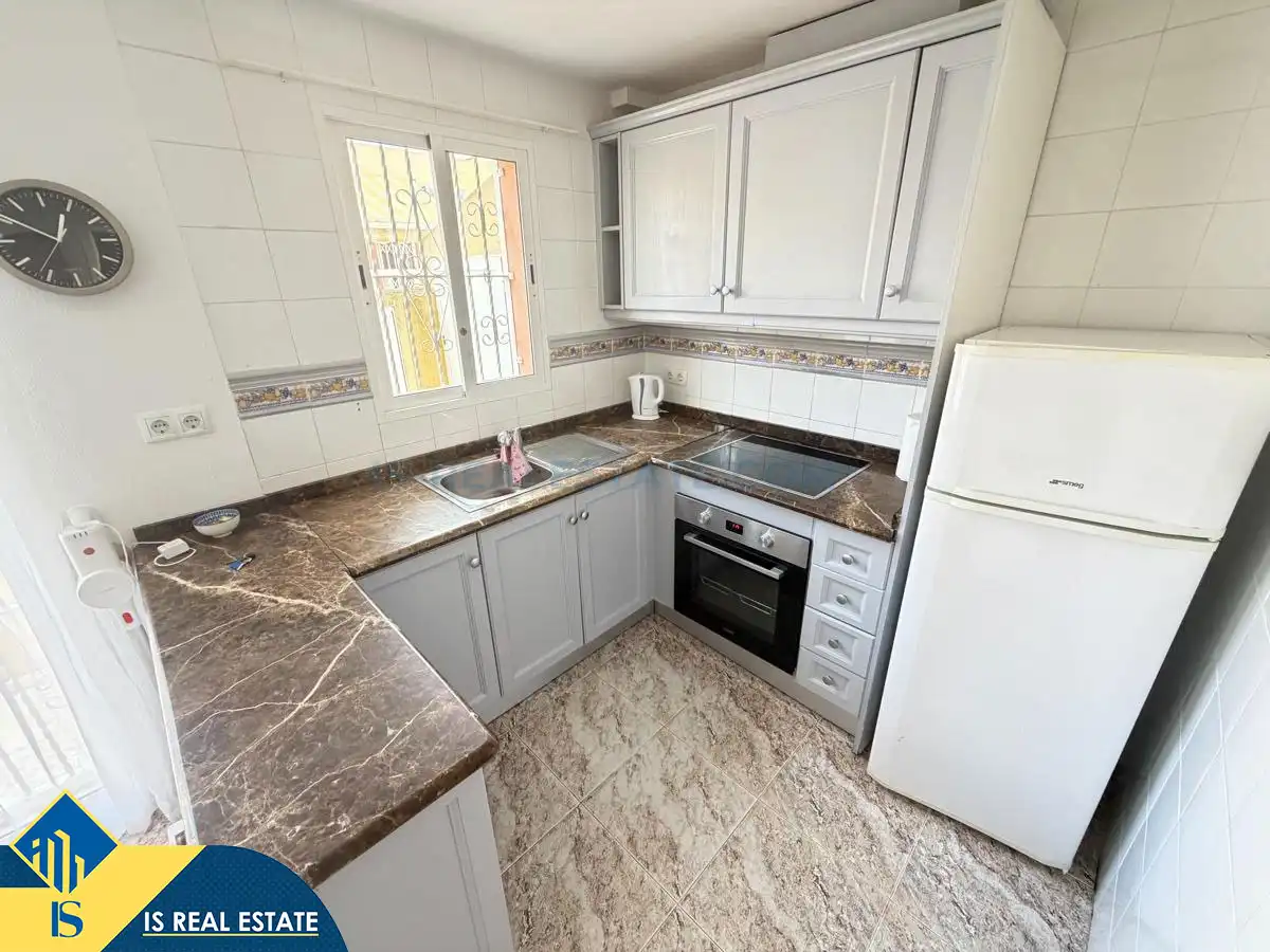 Cuina de Casa o xalet en venda en Orihuela amb Calefacció, Moblat i Forn