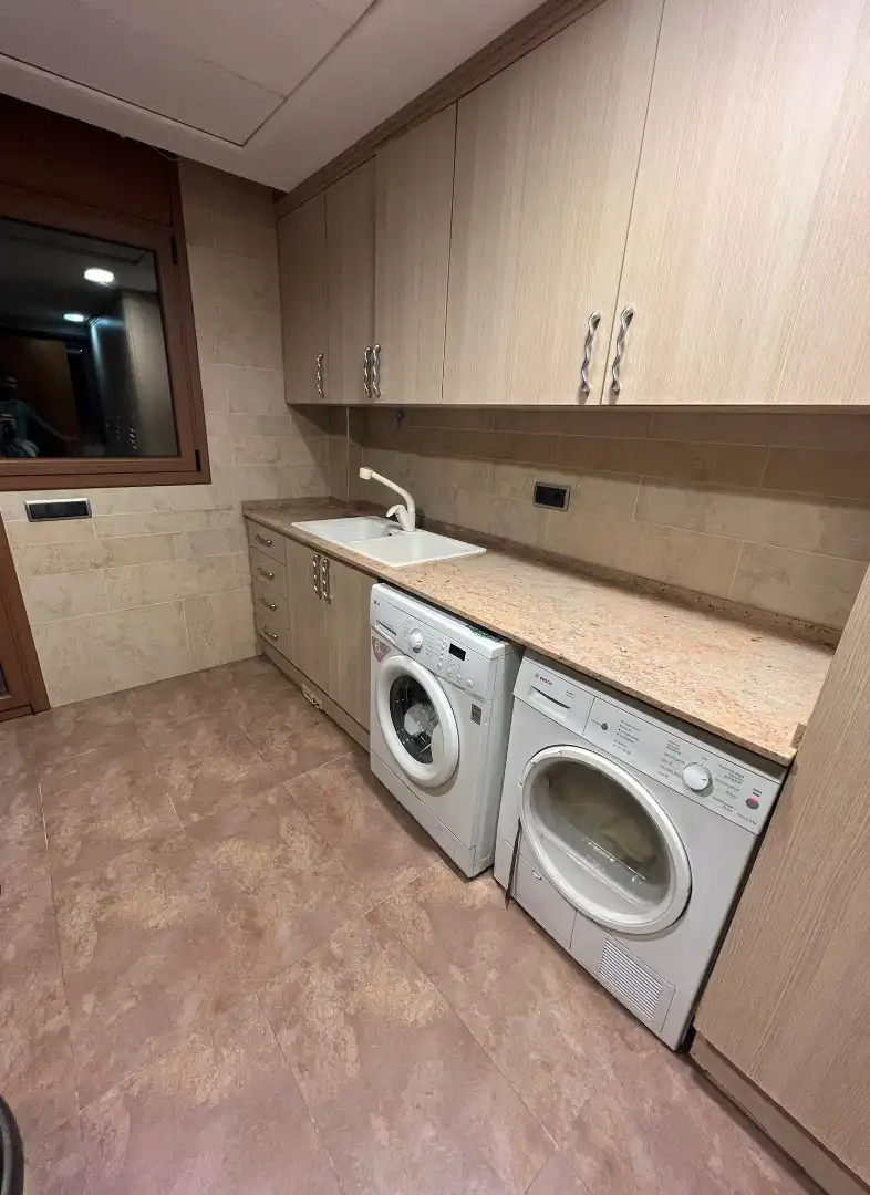 Casa con piscina en venta en Carrer de Joan Coromines i Vigneaux, imagen 39