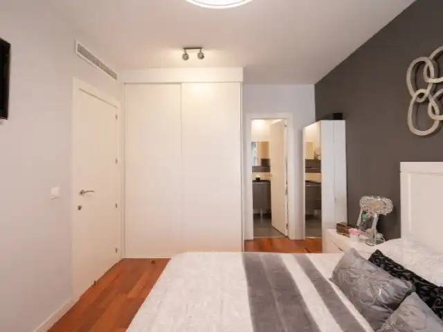 Habitación de Piso en venta en Paterna con Aire acondicionado, Calefacción y Terraza