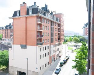 Vista exterior de Pis en venda en Bilbao  amb Terrassa