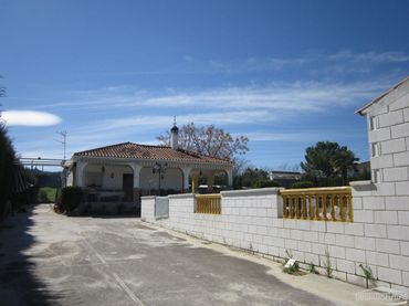 Maison avec piscine à vendre à Poleares