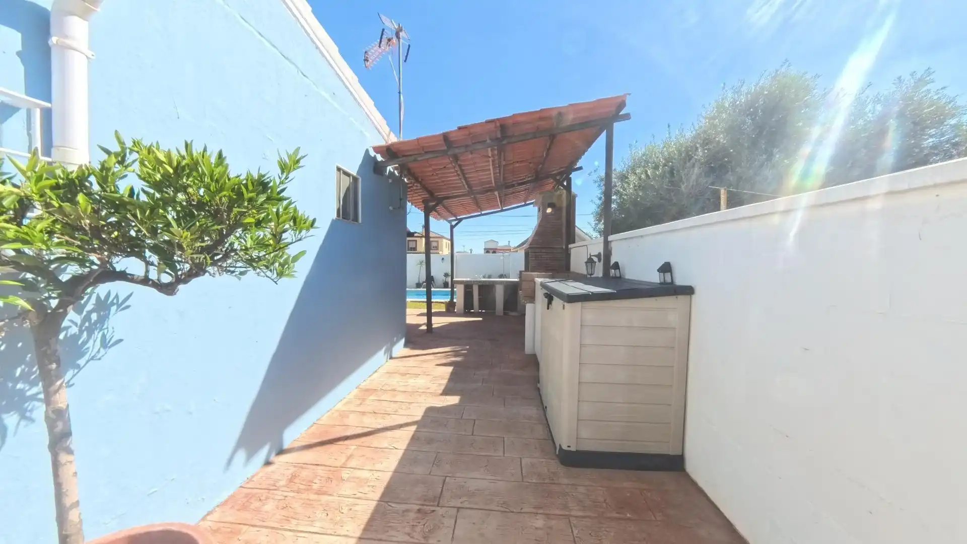 Terrassa de Casa o xalet en venda en El Puerto de Santa María amb Aire condicionat, Jardí privat i Traster