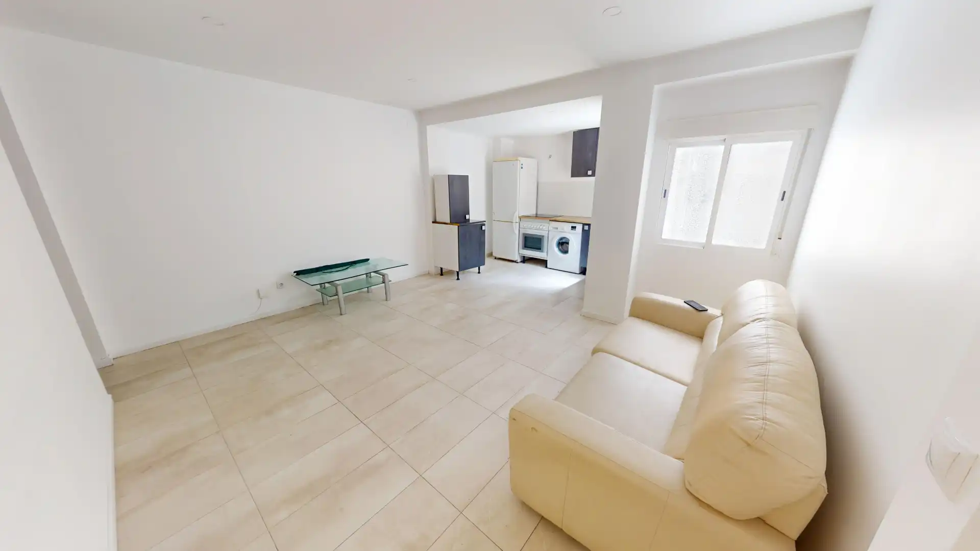 Piso en venta en Alicante / Alacant con Amueblado, Lavadora y Balcón