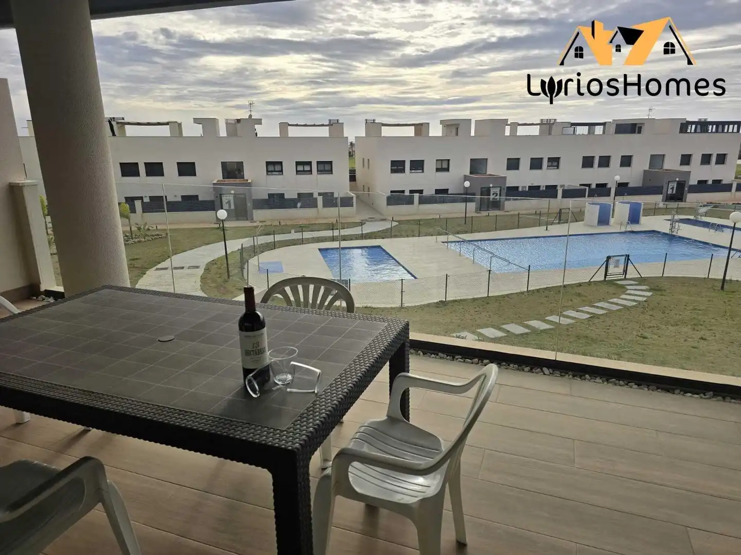 Terrassa de Pis de lloguer en Almería amb Aire condicionat, Calefacció i Terrassa