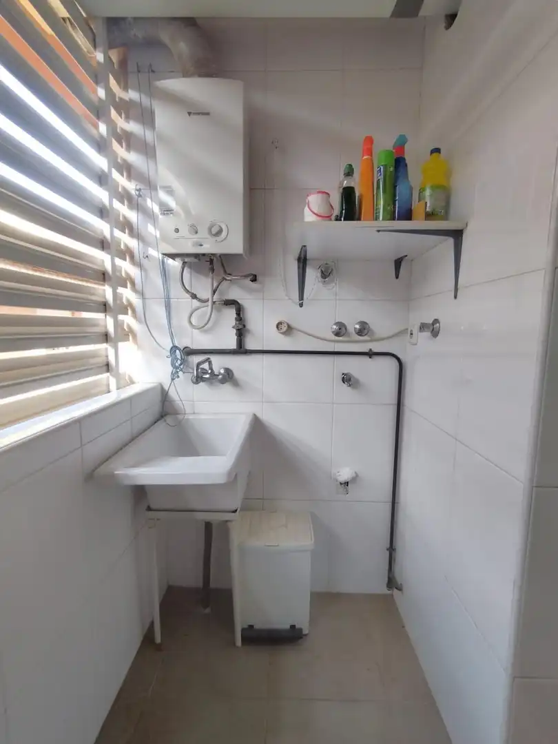 Baño de Piso de alquiler en Murcia con Aire acondicionado, Calefacción y Parquet