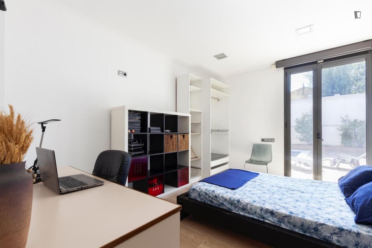 Bedroom of House or chalet to share in Cerdanyola del Vallès  with Air Conditioner, Heating and Furnished