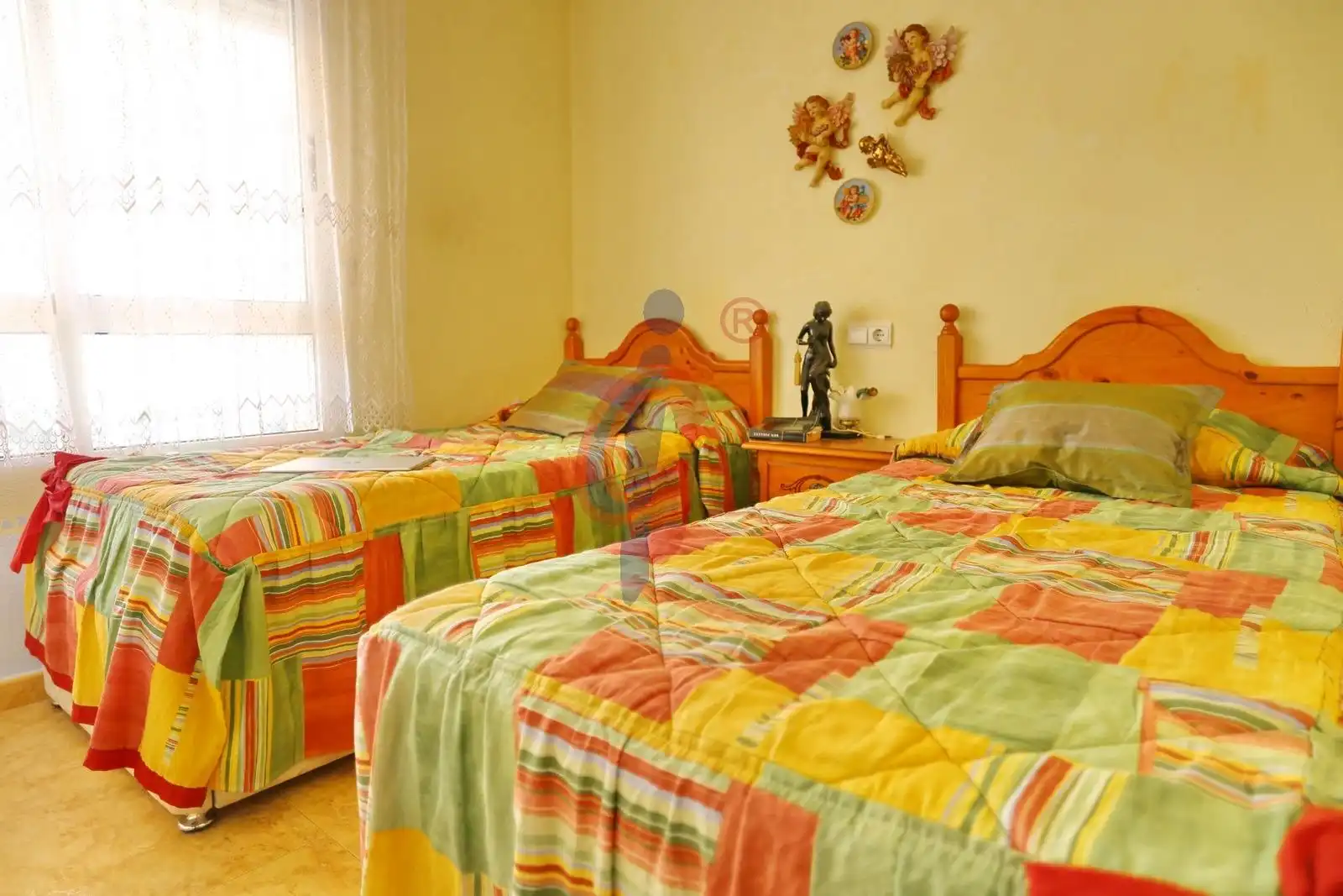 Habitación de Planta baja en venta en Guardamar del Segura con Aire acondicionado, Terraza y Trastero