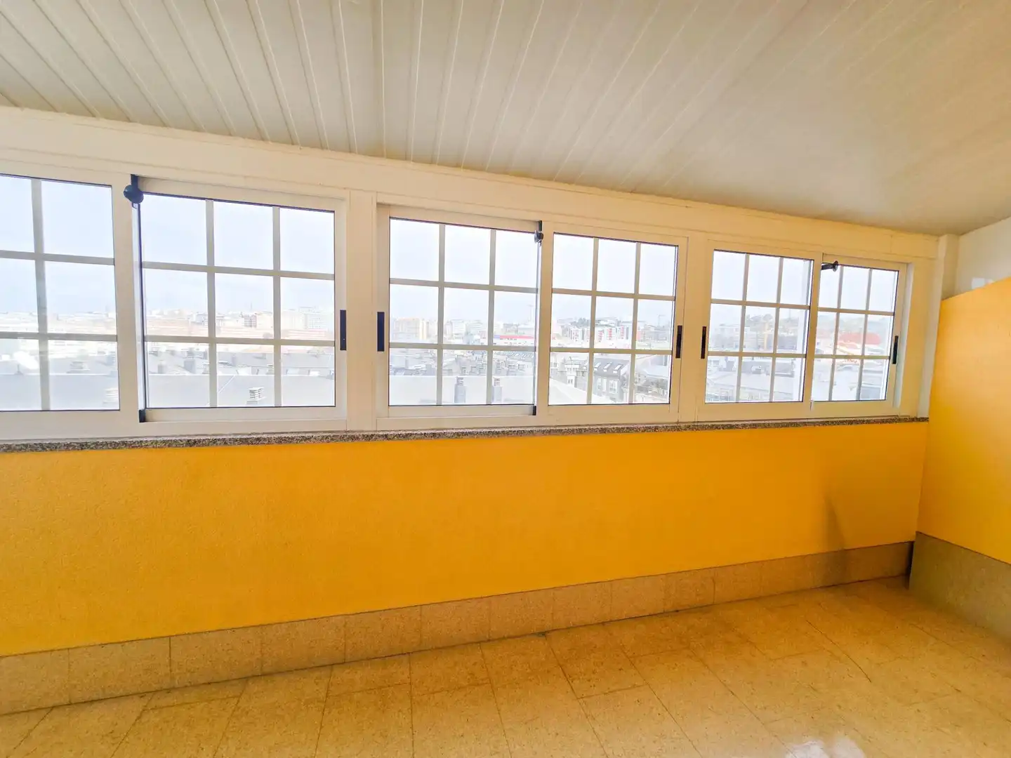 Terrassa de Pis en venda en A Coruña Capital  amb Calefacció, Parquet i Terrassa
