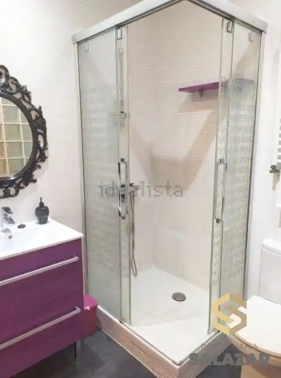Baño de Piso de alquiler en Bilbao  con Calefacción y Terraza