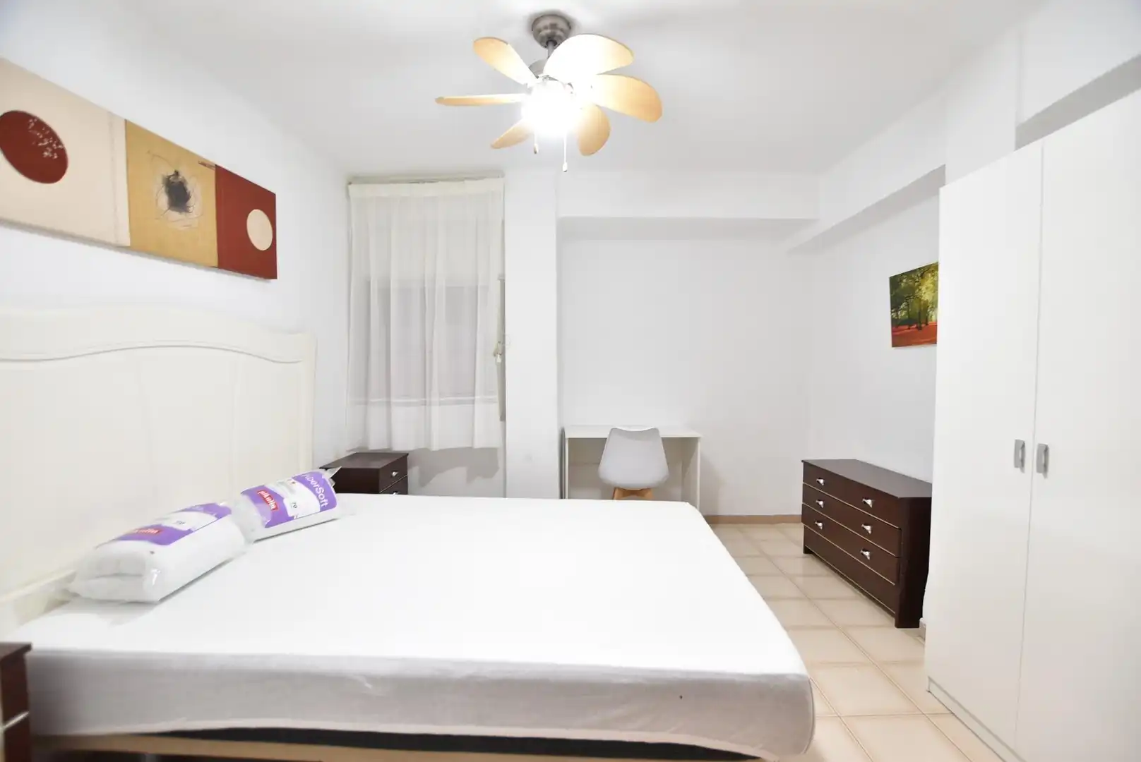 Zimmer in Calle Ebro, Barrio de Zaidín