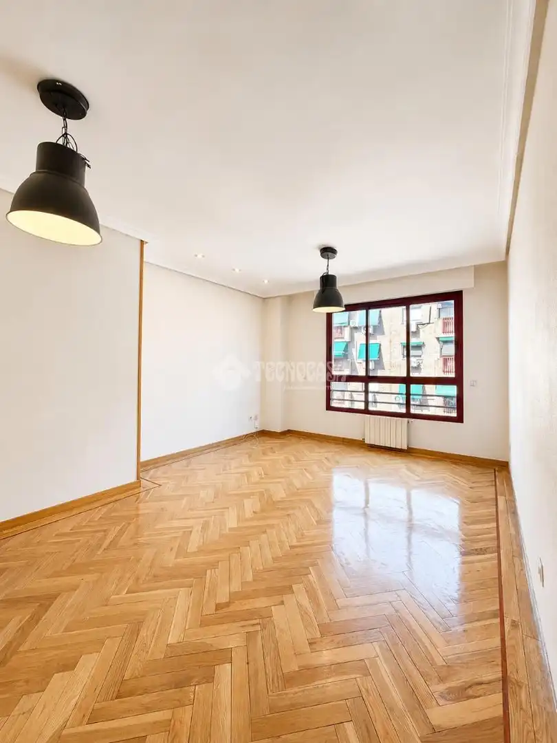 Living room of Flat for rent in Madrid  with Air Conditioner and Heating