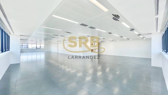 Oficina en Alquiler en Gran Via de les Corts Catalanes en La Marina del Port