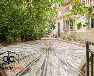 Jardí de Casa o xalet en venda en Armilla amb Terrassa i Moblat