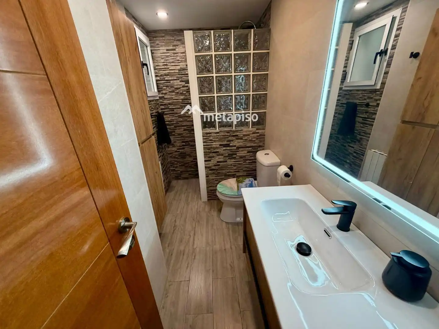 Badezimmer von Wohnung zum Verkauf in El Vendrell mit Klimaanlage, Heizung und Terrasse