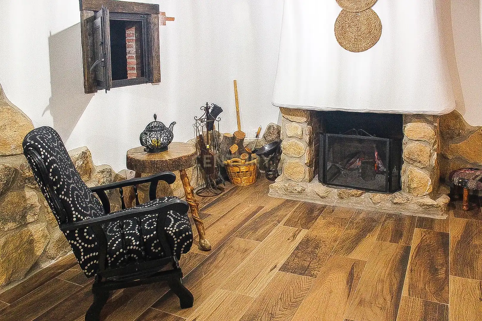 Sala d'estar de Casa o xalet en venda en Casas de Don Pedro amb Traster i Piscina