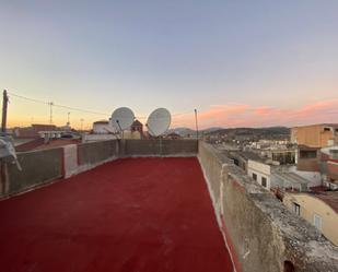 Vista exterior de Pis en venda en Martorell amb Terrassa i Balcó