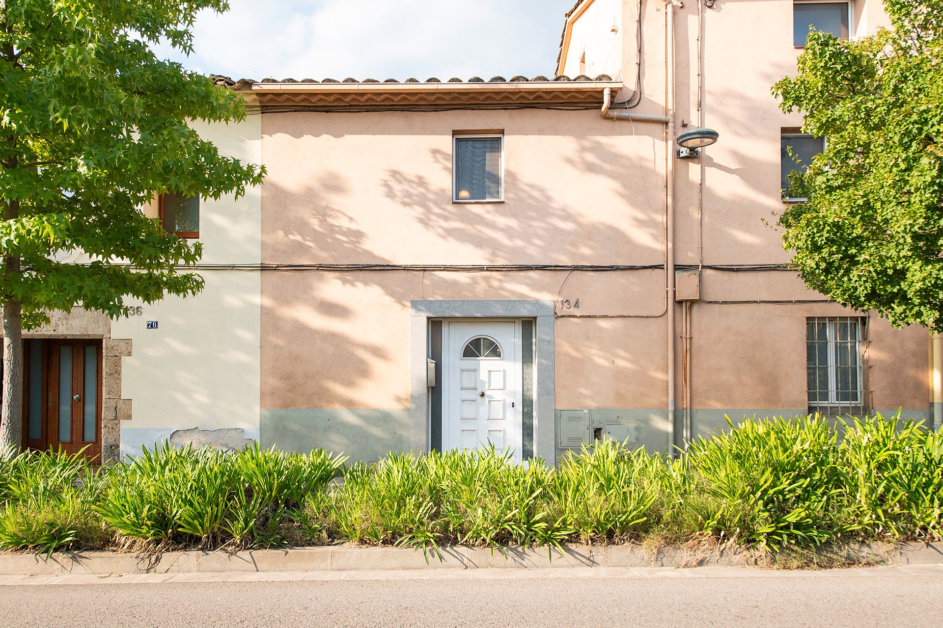 Vista exterior de Casa o xalet en venda en Banyoles amb Aire condicionat, Calefacció i Jardí privat