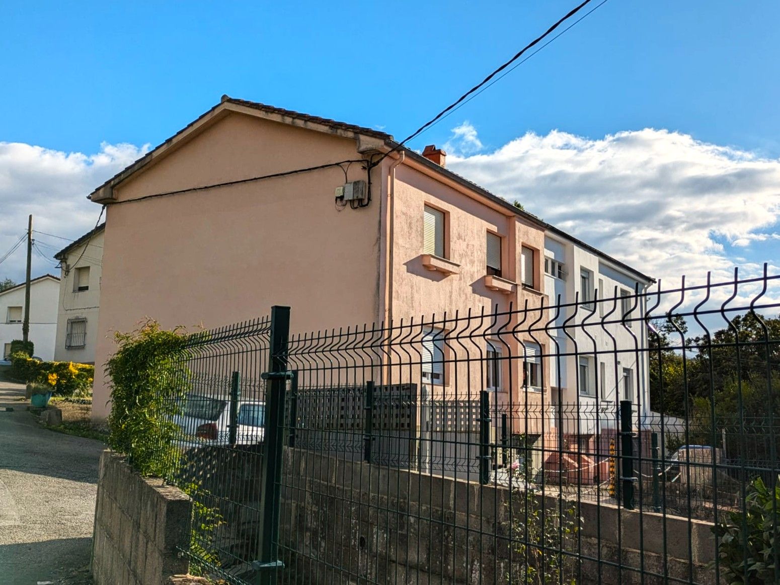 Vista exterior de Piso en venta en Reocín con Calefacción, Jardín privado y Parquet