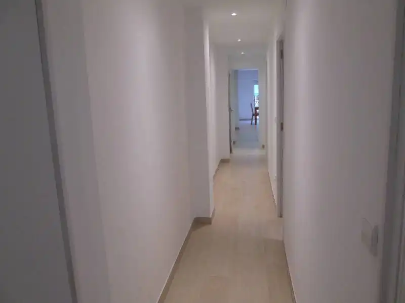 Wohnung zur Miete in Elche / Elx mit Klimaanlage, Möbliert und Balkon