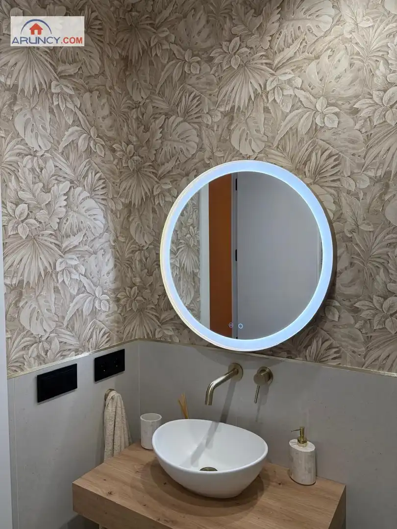 Bathroom of Flat for sale in Sevilla  with Air Conditioner, Heating and Furnished